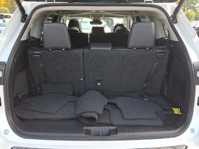 Used 2025 Toyota Highlander XLE AWD/4WD image 29