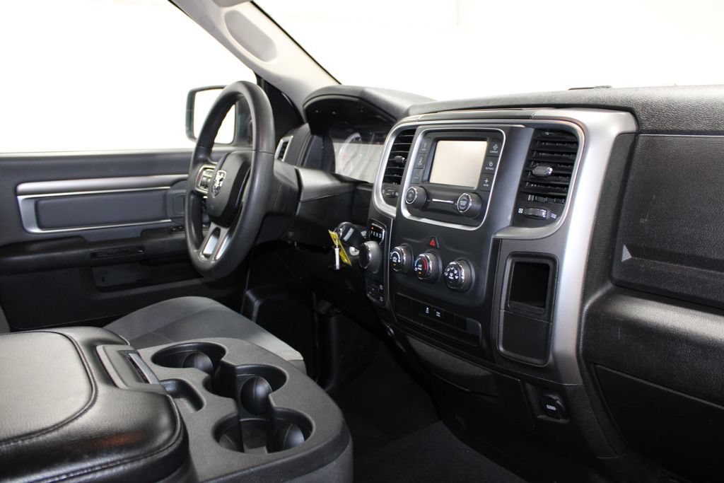 Used 2024 RAM 1500 Classic SLT AWD/4WD image 30