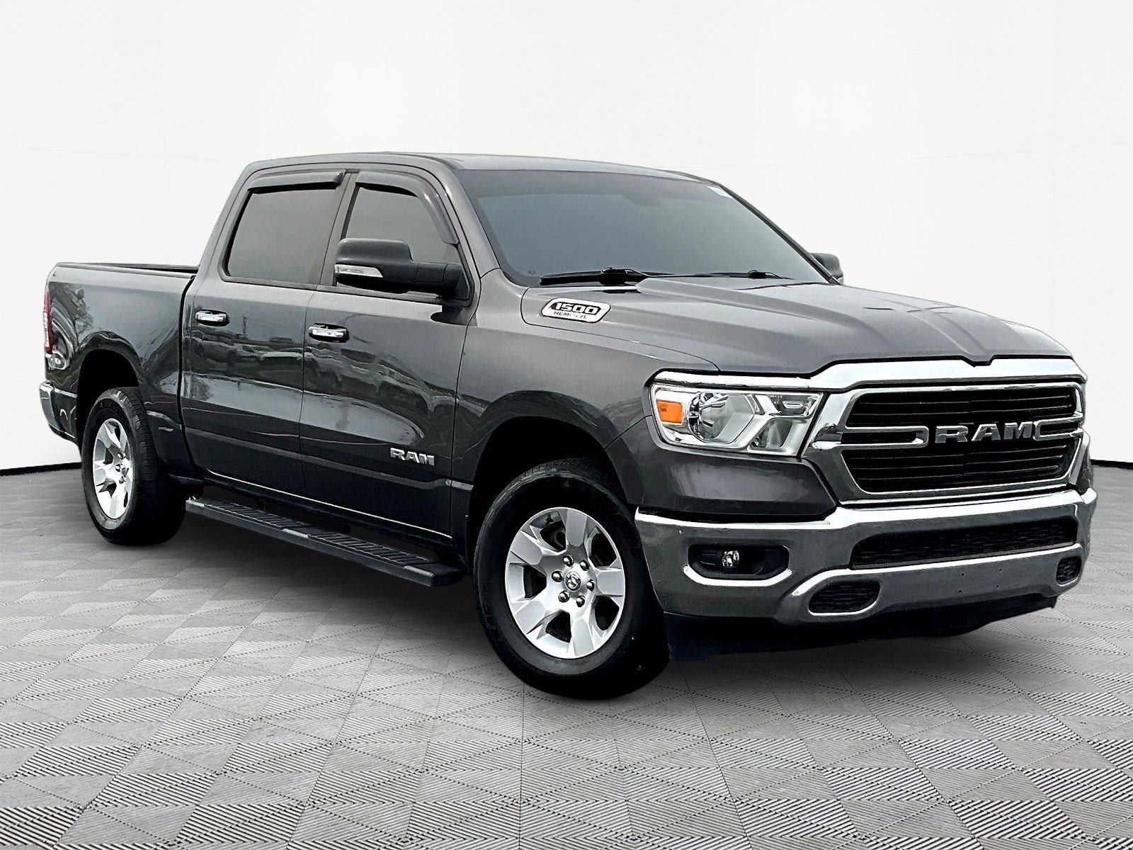Used 2020 RAM 1500 Big Horn AWD/4WD image 3