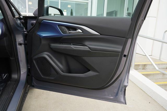 New 2025 Chevrolet Equinox EV LT image 14