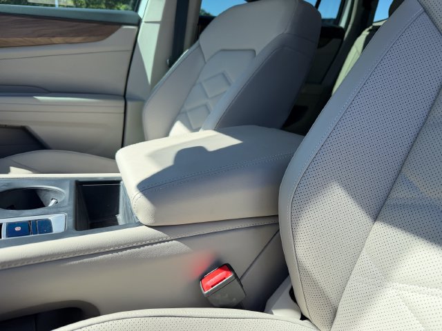 Used 2024 Volkswagen Atlas SE FWD image 29