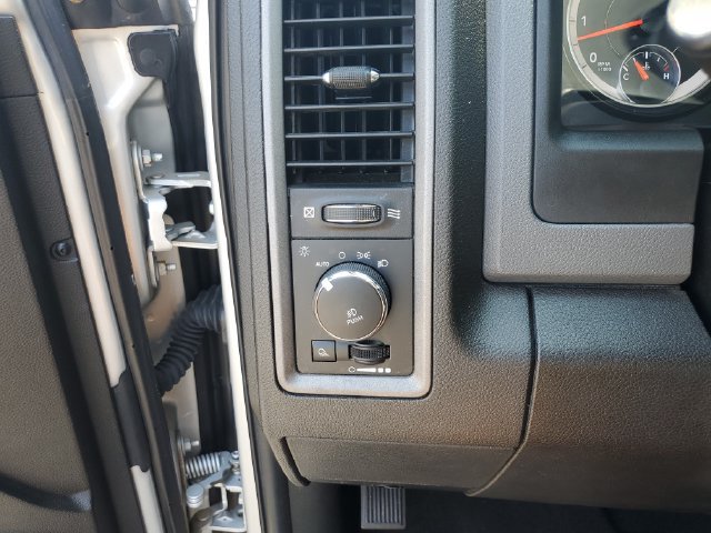 Used 2019 RAM 1500 Express w/ Express Value Package AWD/4WD image 36