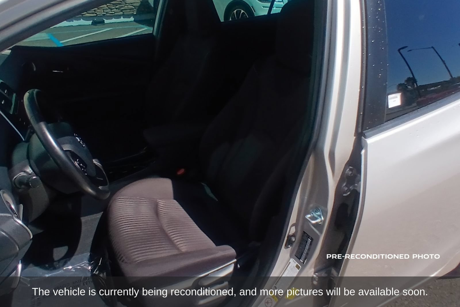Used 2021 Toyota Prius Prime LE FWD image 11