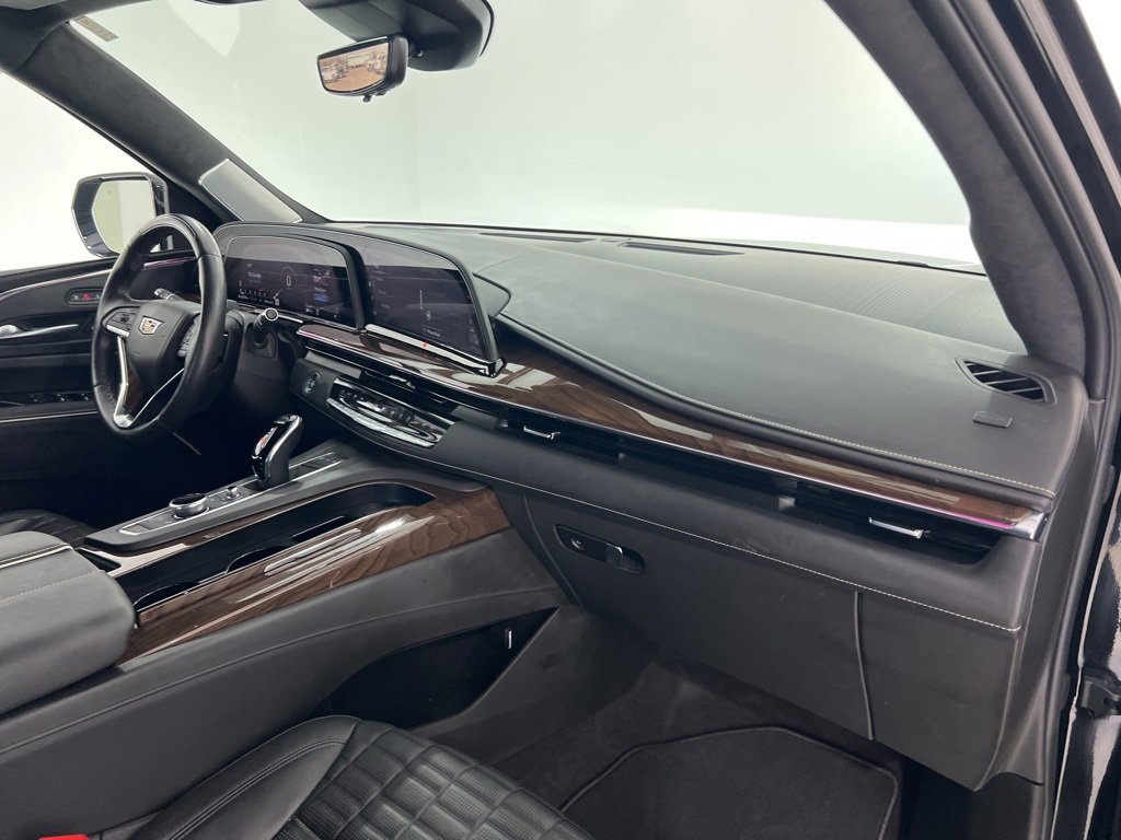 Used 2023 Cadillac Escalade Premium Luxury Platinum image 26