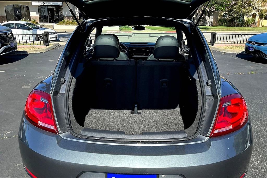 Used 2014 Volkswagen Beetle 2.5 image 23