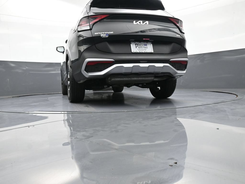 Certified 2025 Kia Sportage EX w/ EX Premium Package AWD/4WD image 32