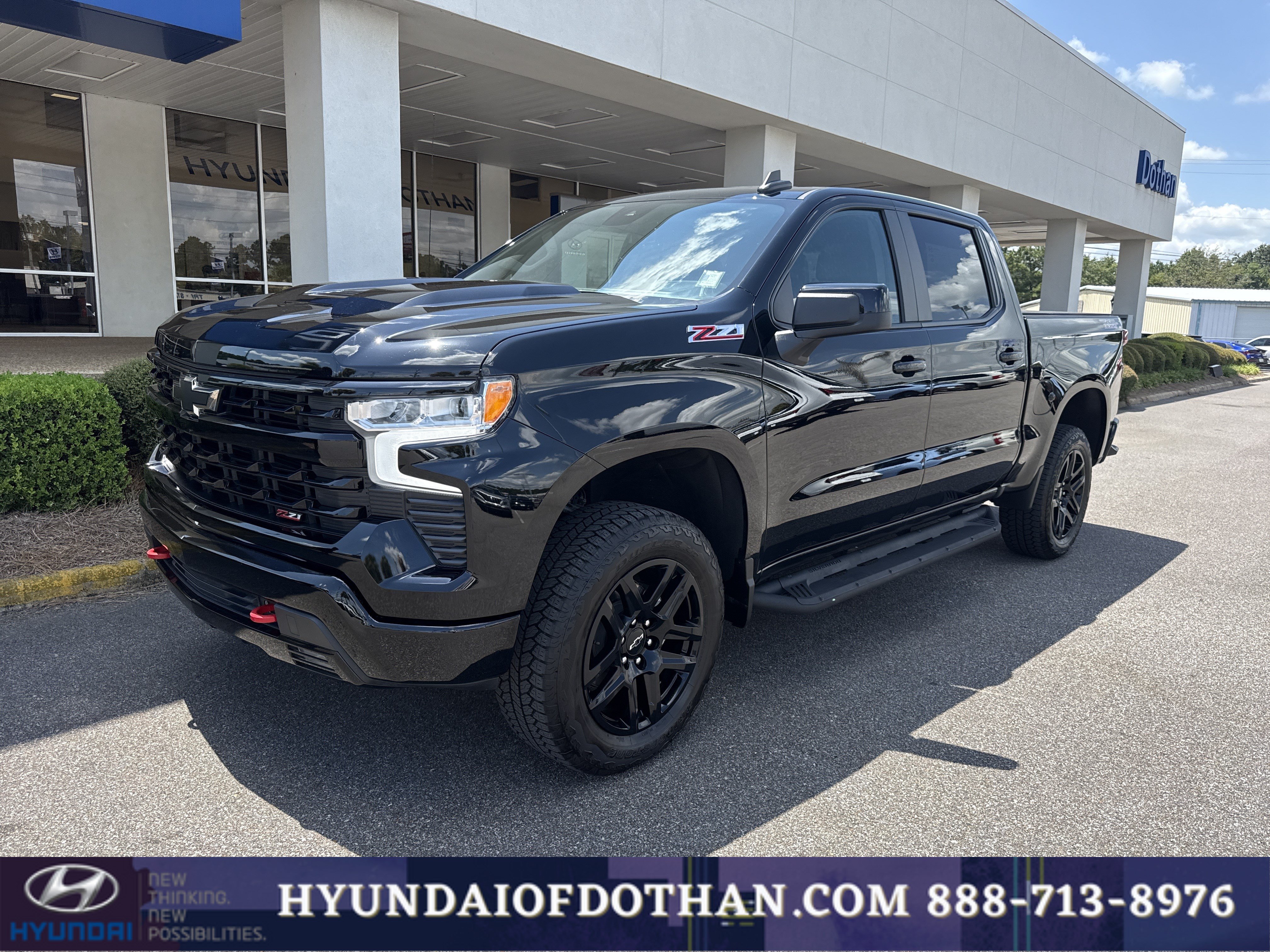 Used 2025 Chevrolet Silverado 1500 LT Trail Boss w/ Convenience Package II