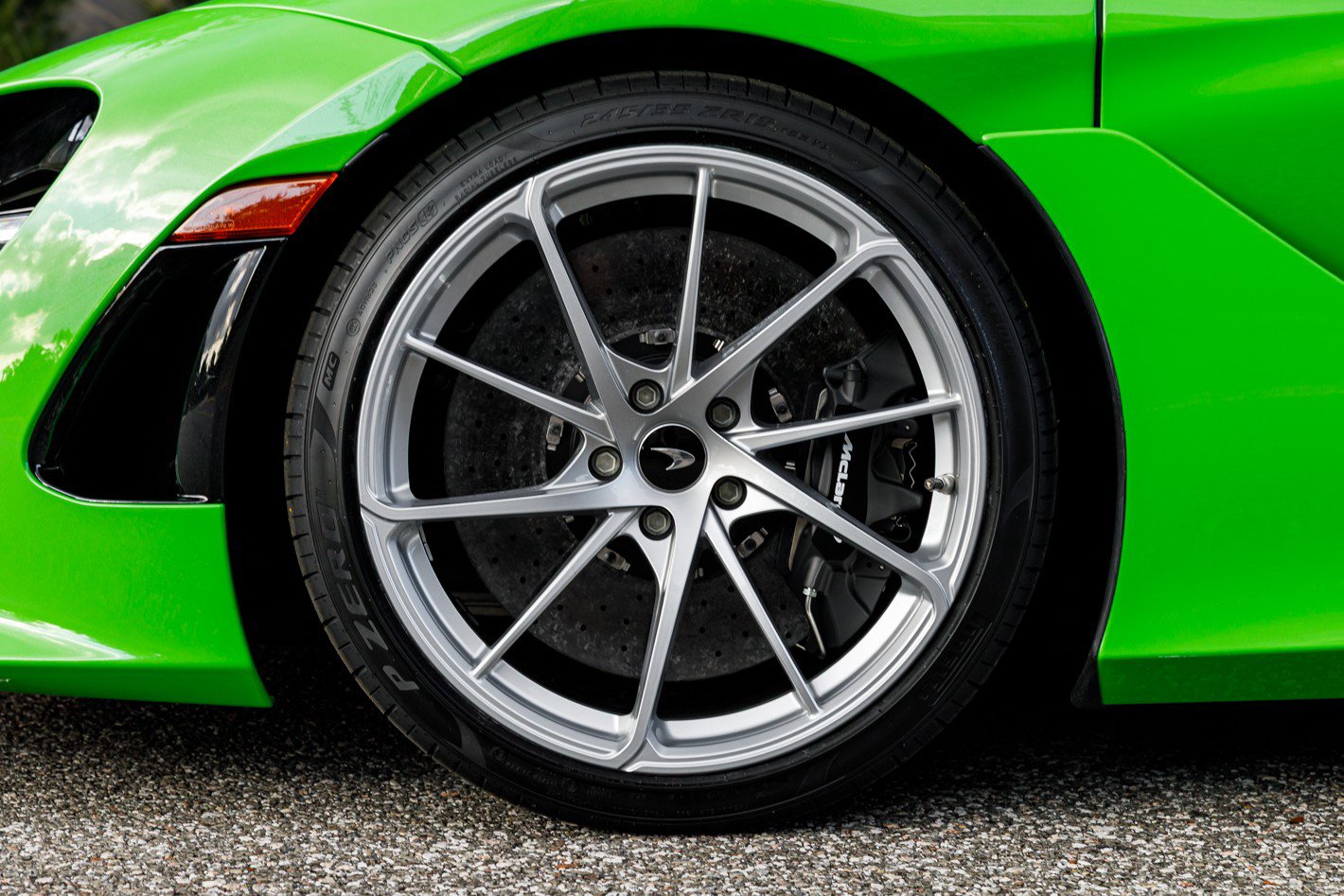 Used 2026 McLaren 750S Spider image 23