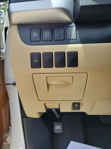 Certified 2017 Toyota Highlander XLE FWD image 34