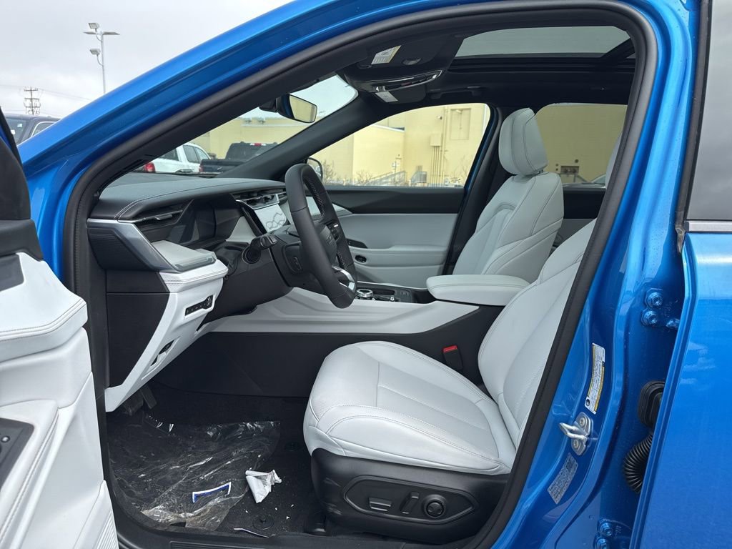 New 2026 Jeep Cherokee Limited image 18