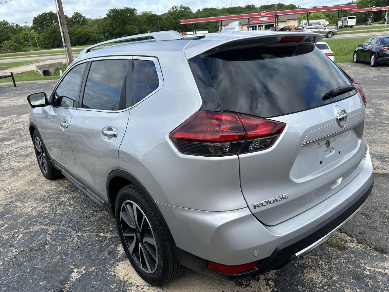 Used 2019 Nissan Rogue SL FWD image 7