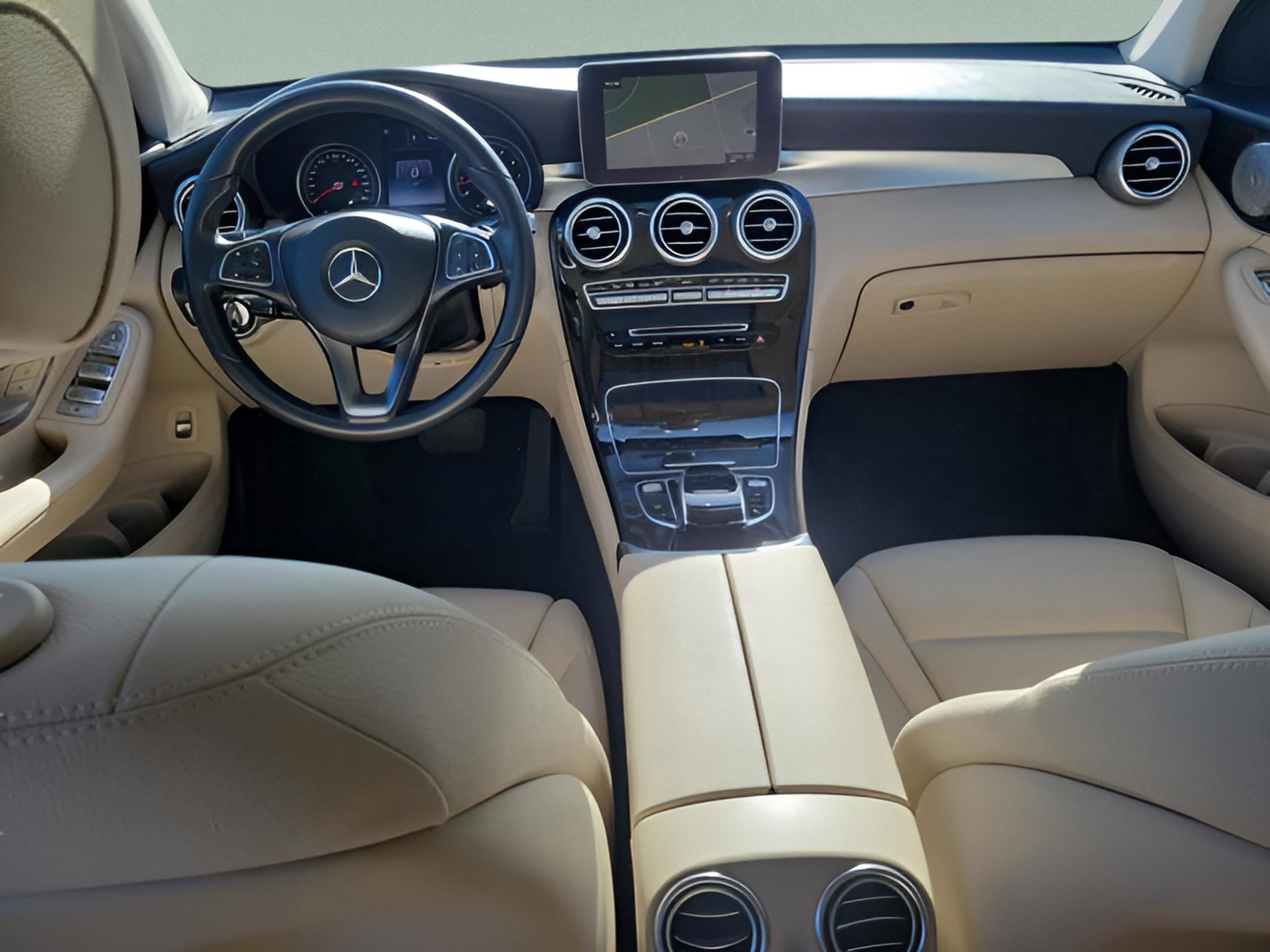 Used 2017 Mercedes-Benz GLC 300 4MATIC Coupe image 13