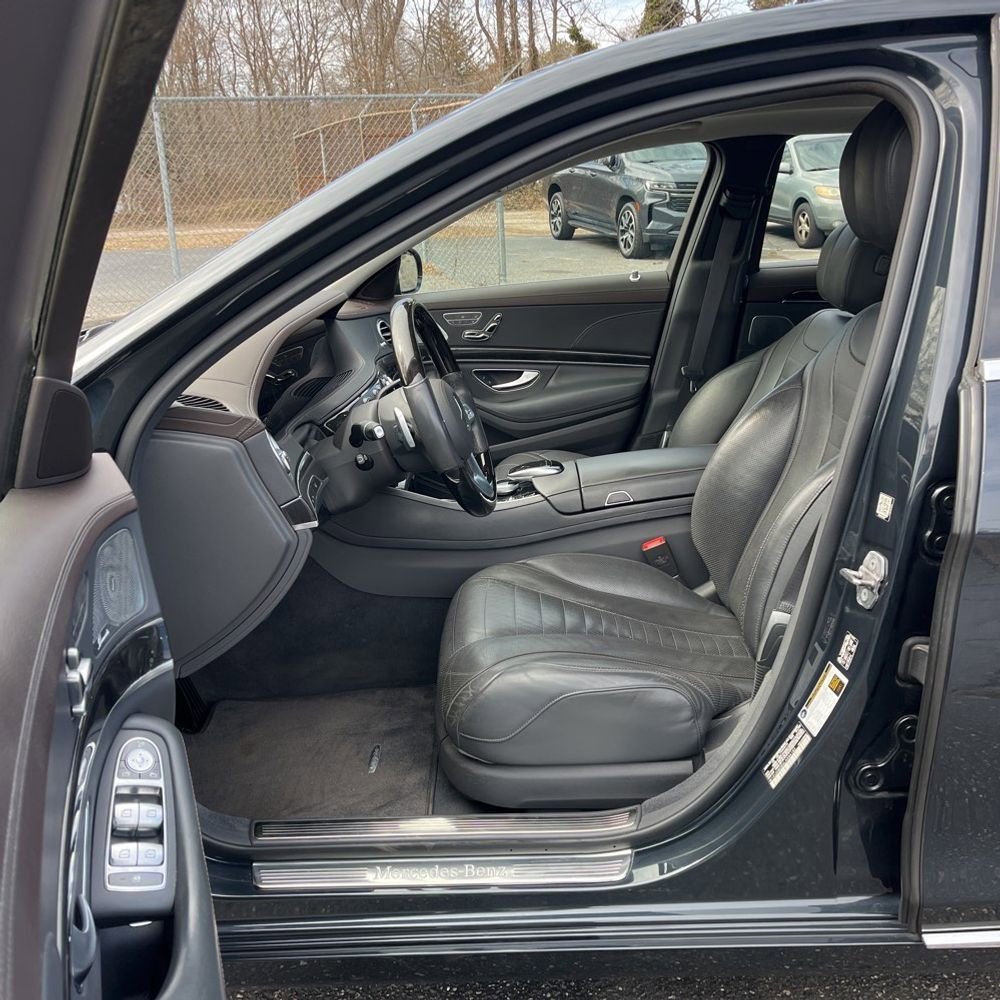Used 2020 Mercedes-Benz S 560 4MATIC Sedan image 7