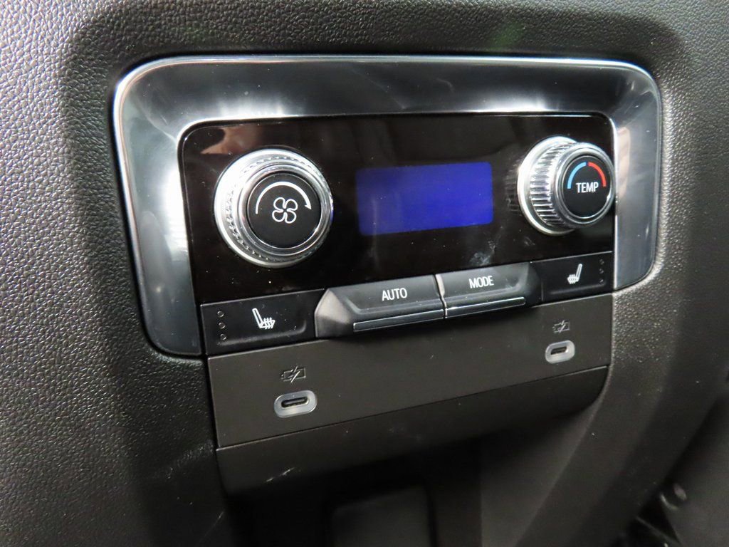Used 2023 GMC Yukon Denali AWD/4WD image 11