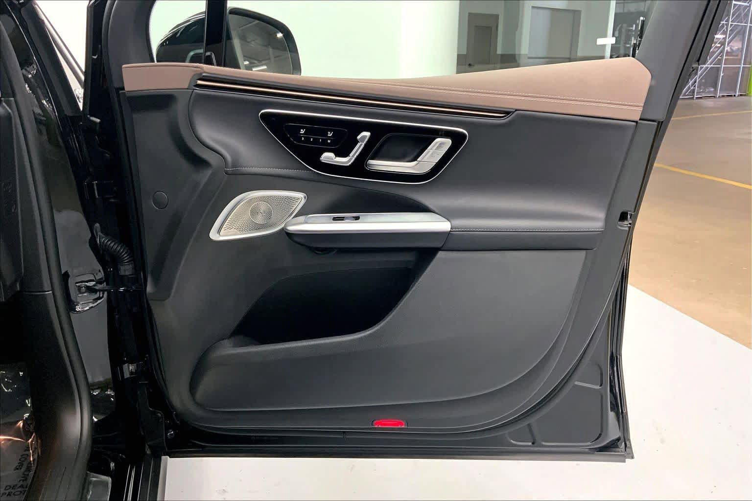 Certified 2023 Mercedes-Benz EQE 350+ SUV image 10
