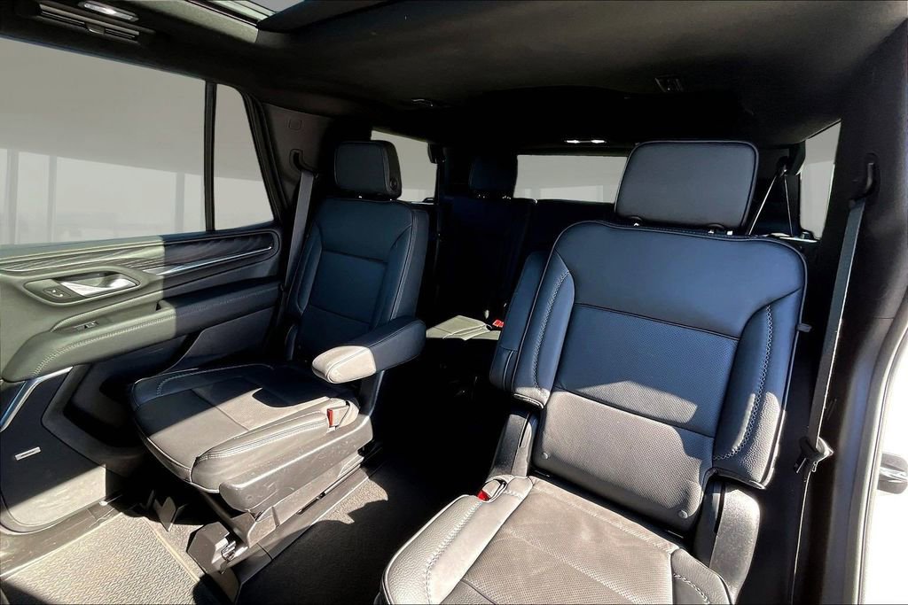 Used 2024 GMC Yukon Denali AWD/4WD image 19