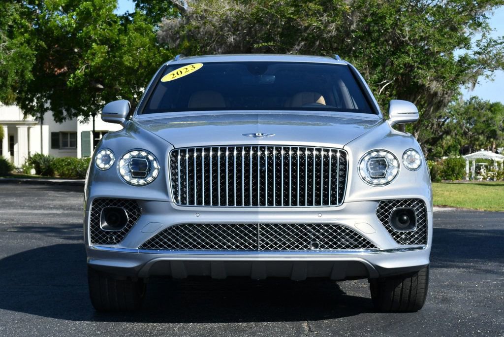 Used 2023 Bentley Bentayga Extended Wheelbase AWD/4WD image 9