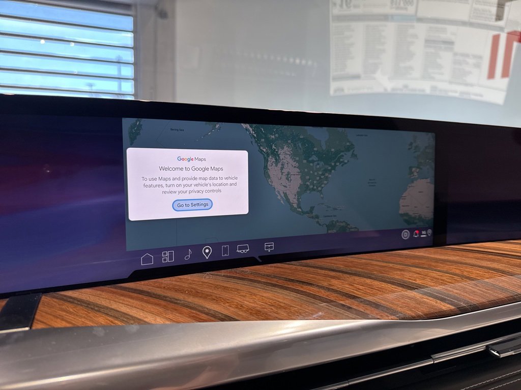 Used 2026 Cadillac Escalade Platinum Sport w/ LPO, ONYX Package image 18