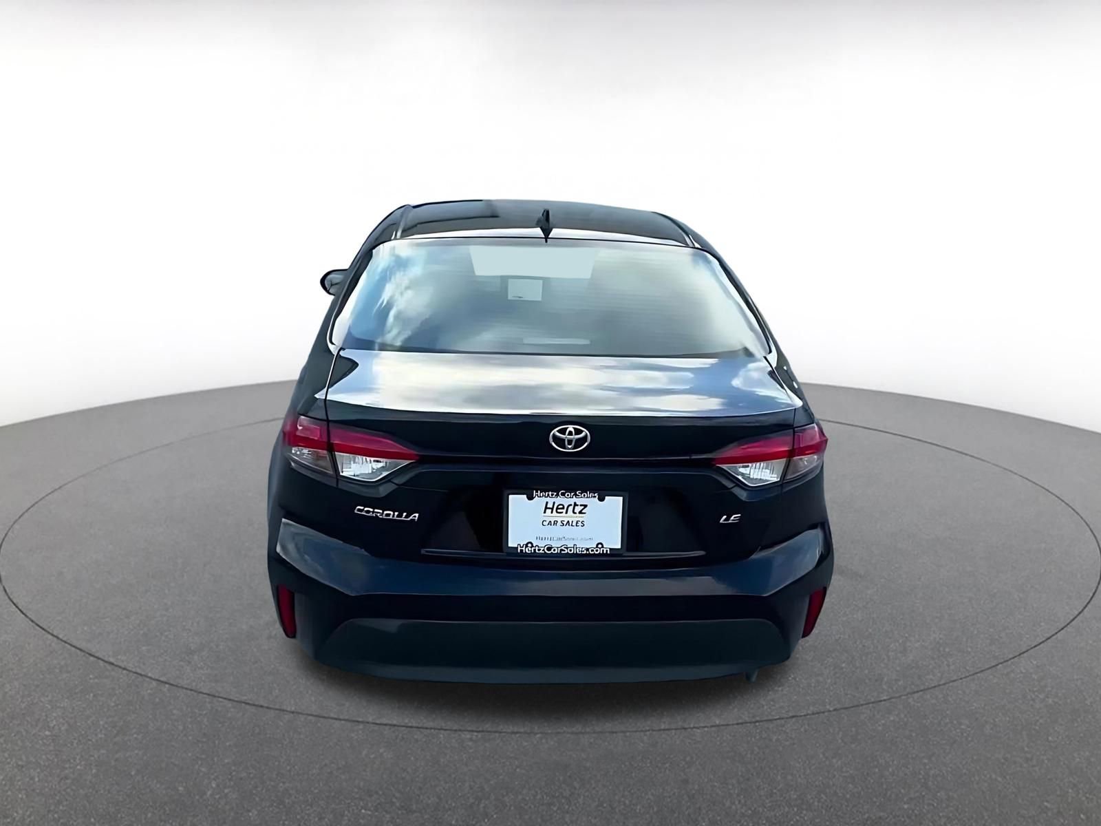 Used 2025 Toyota Corolla LE image 12