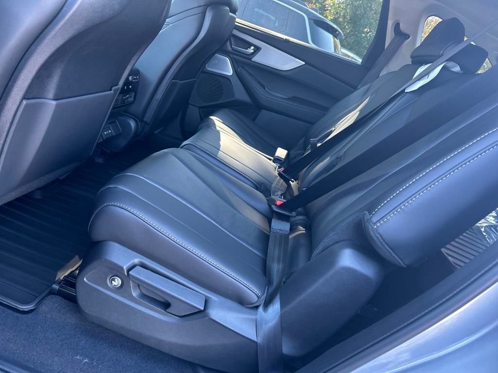 New 2026 Acura MDX SH-AWD image 23