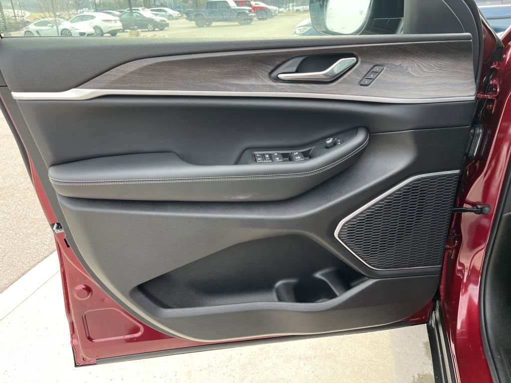 New 2026 Jeep Grand Cherokee L Limited image 5