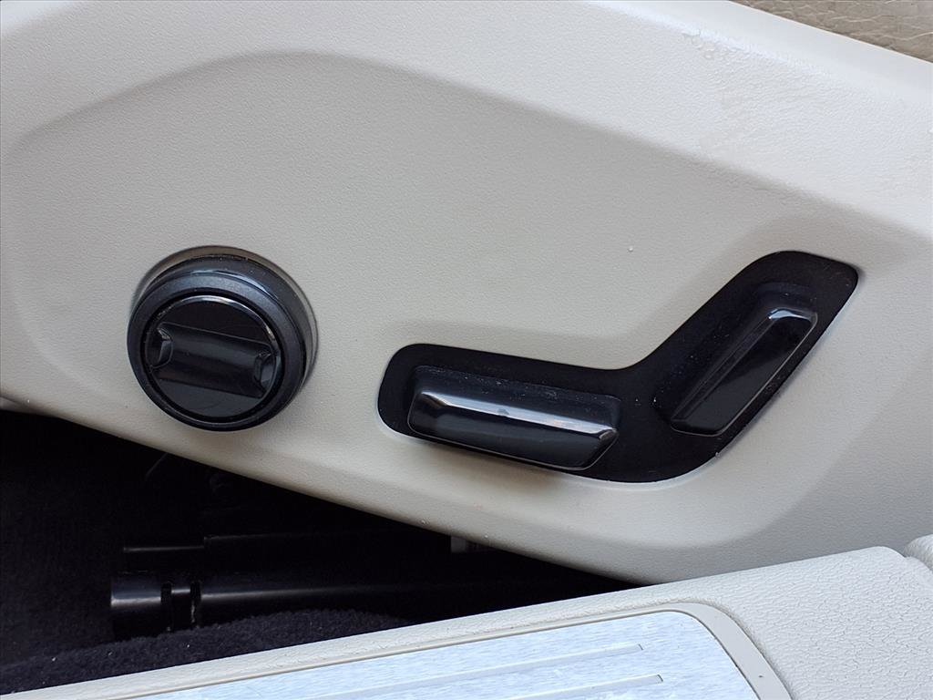 Used 2024 Volvo S60 B5 Plus image 30