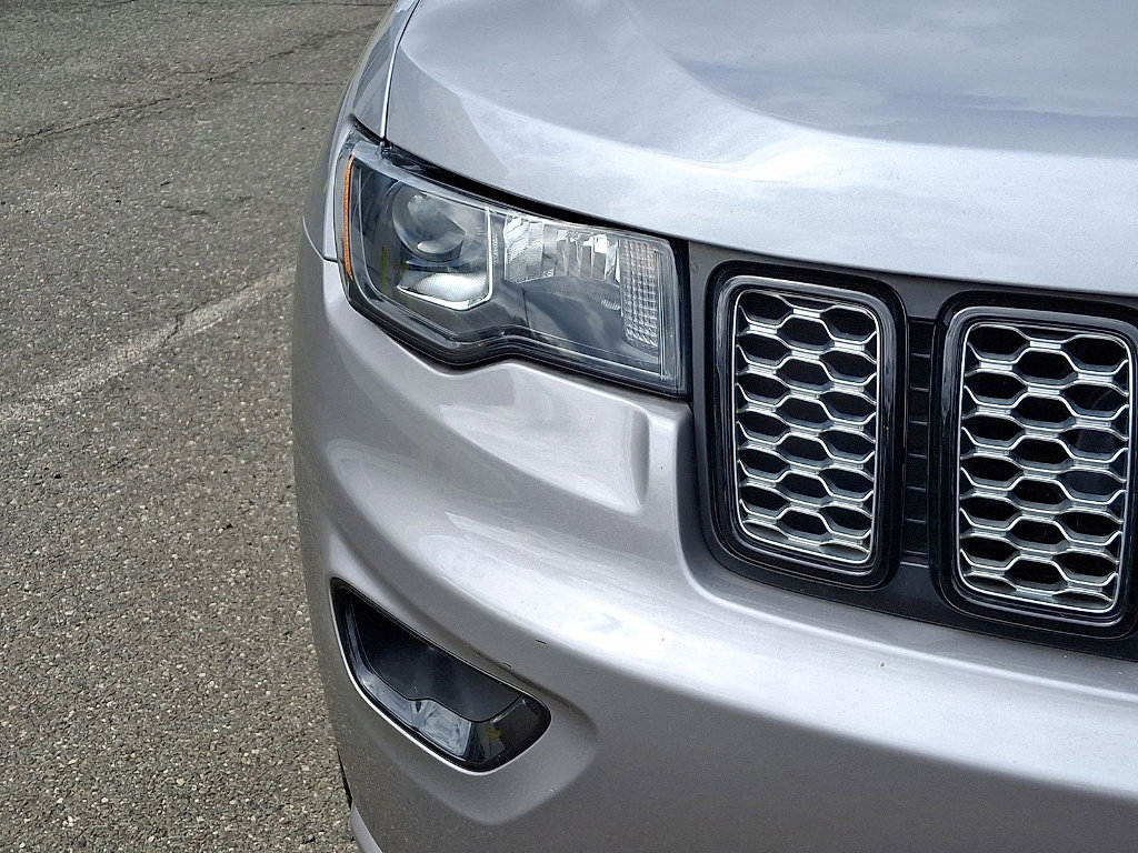 Used 2019 Jeep Grand Cherokee Altitude image 28