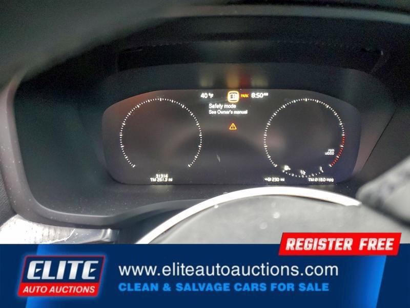 Used 2021 Volvo V60 T5 Cross Country w/ Advanced Package image 18