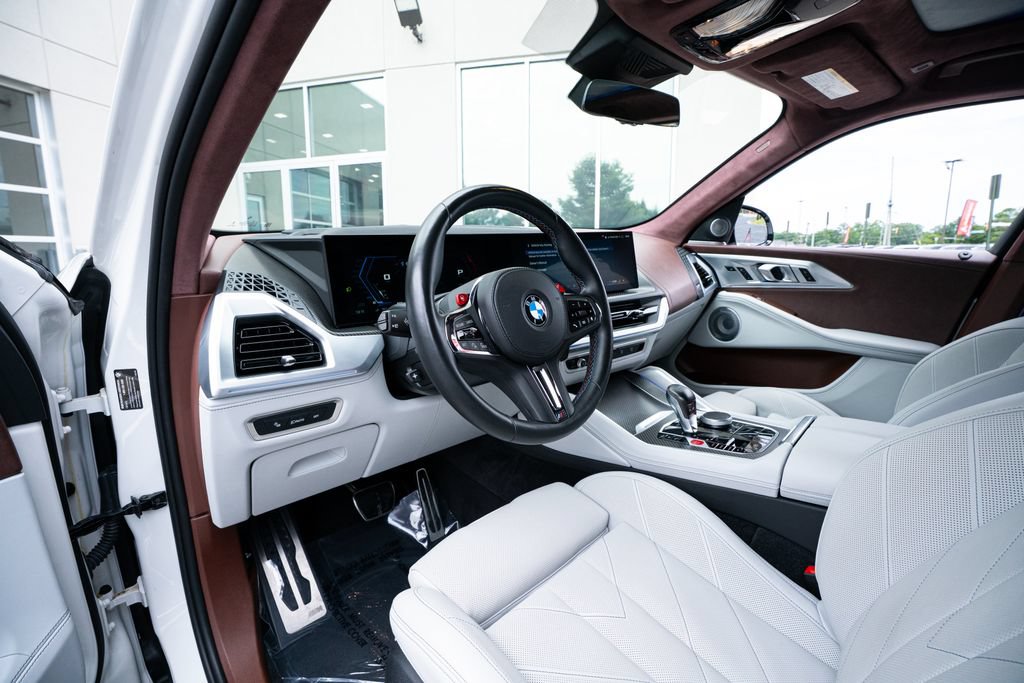 Used 2024 BMW XM AWD/4WD image 31