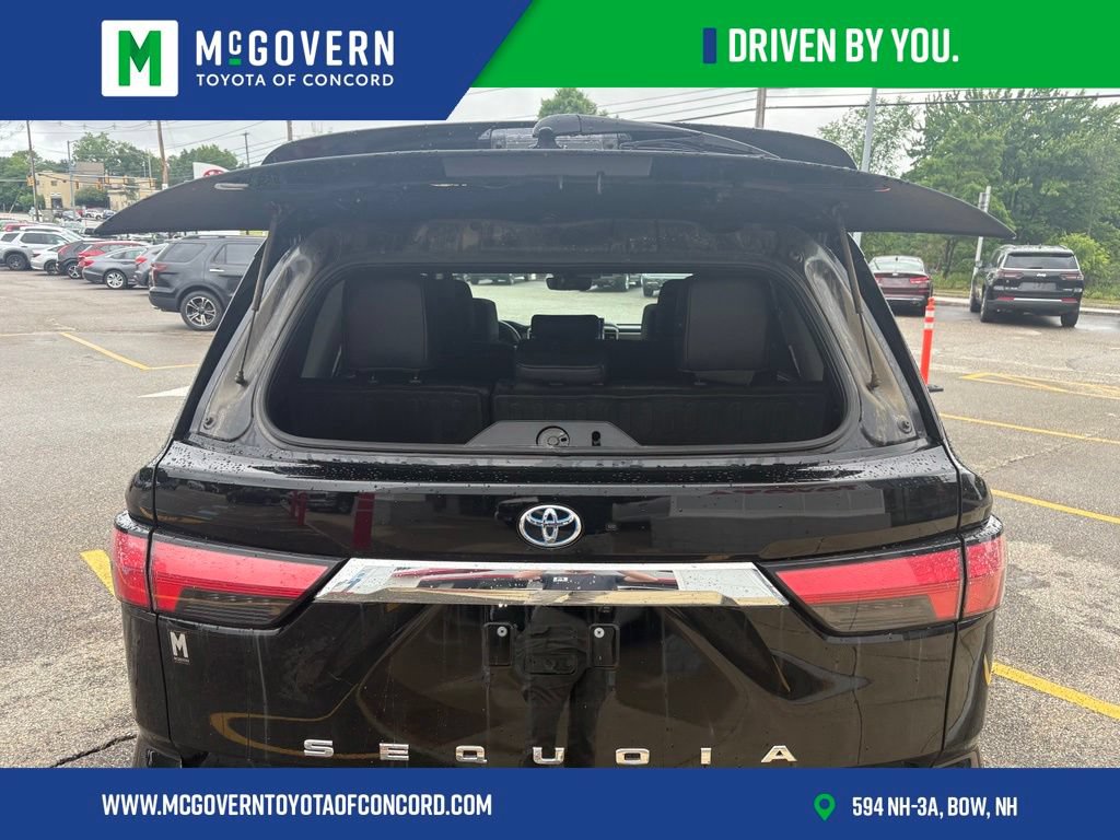 Used 2023 Toyota Sequoia Limited AWD/4WD image 6