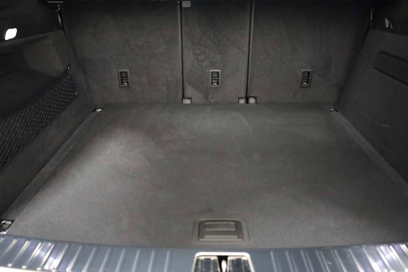 Certified 2025 Porsche Cayenne image 39