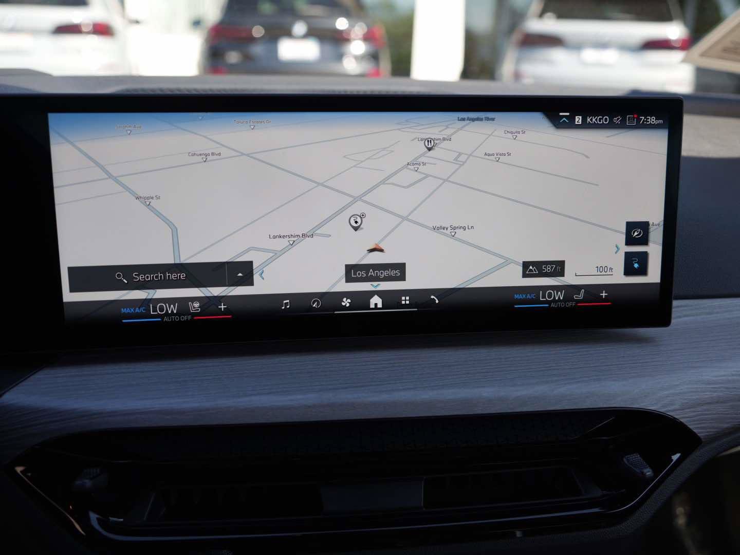 Used 2025 BMW i4 eDrive40 RWD image 18