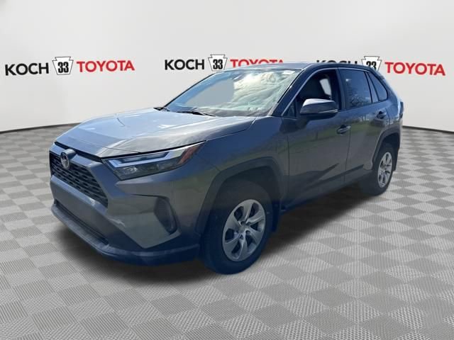Used 2023 Toyota RAV4 LE image 3