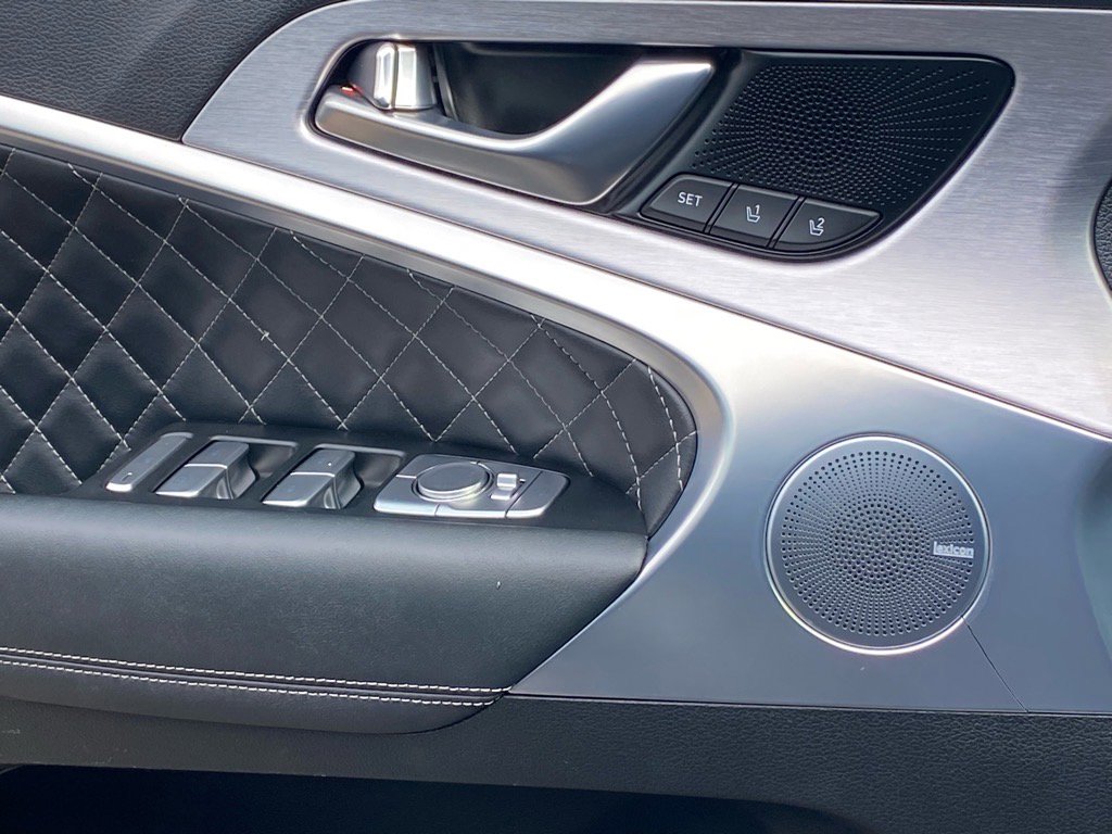 Used 2021 Genesis G70 3.3T w/ Sport Package image 21