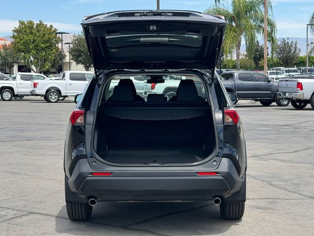Used 2023 Toyota RAV4 LE FWD image 6
