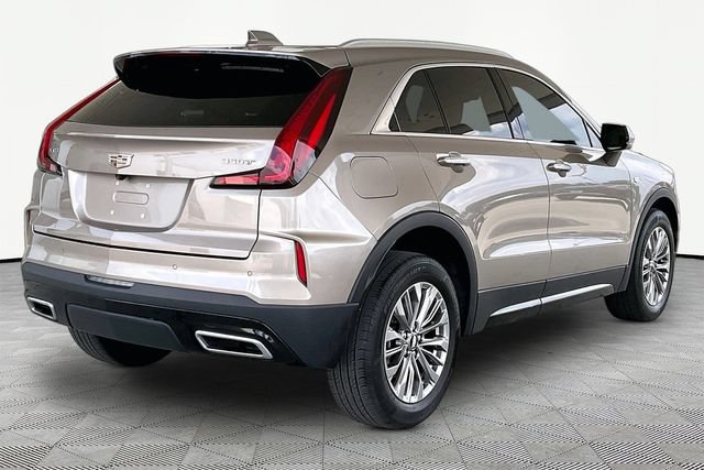 Used 2024 Cadillac XT4 Premium Luxury FWD image 5