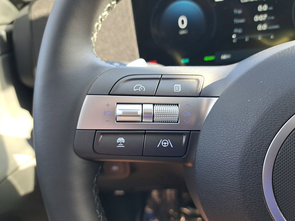 New 2025 Hyundai Kona Limited image 32