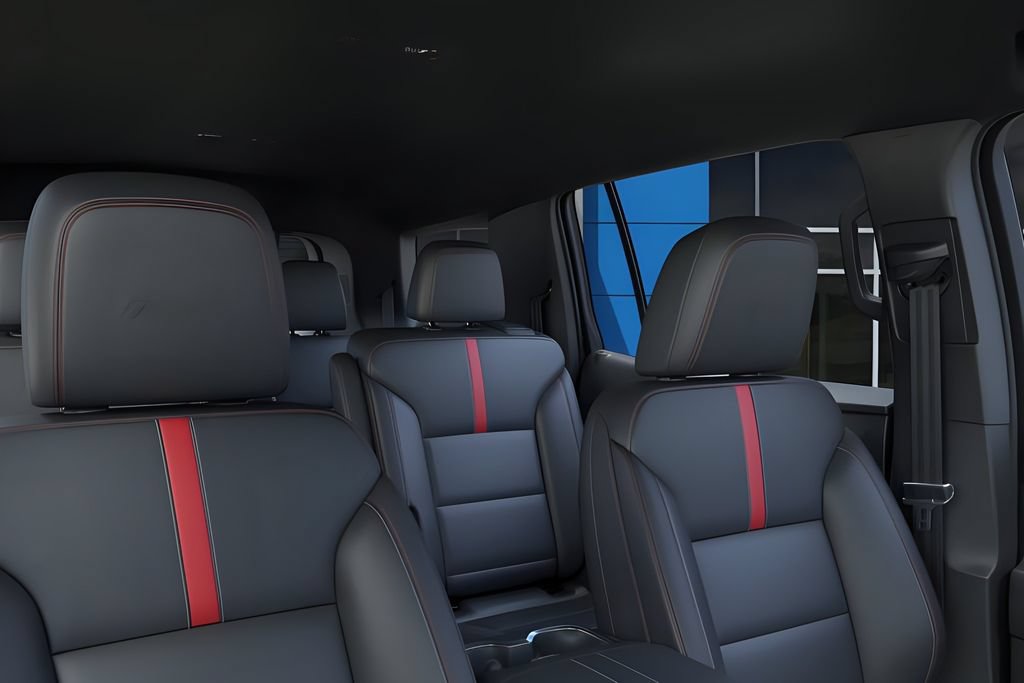 New 2026 Chevrolet Traverse RS w/ LPO, Floor Liner Package AWD/4WD image 28