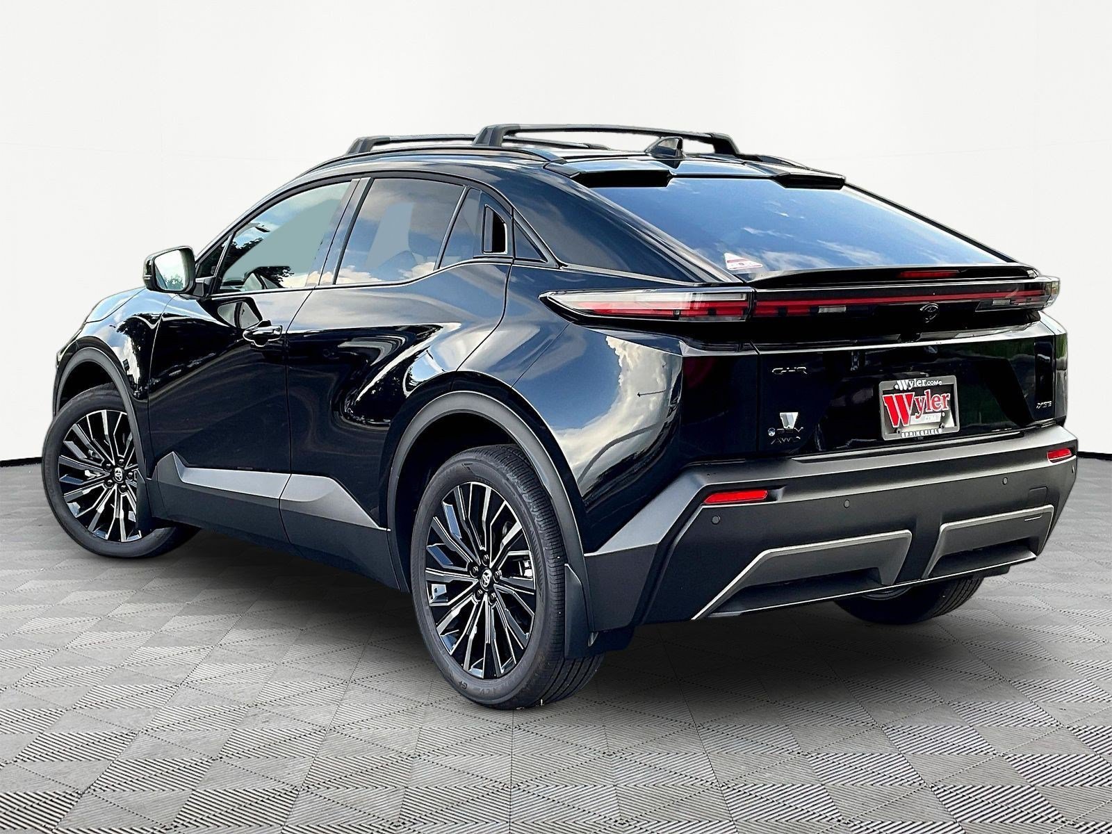New 2026 Toyota C-HR AWD/4WD image 4