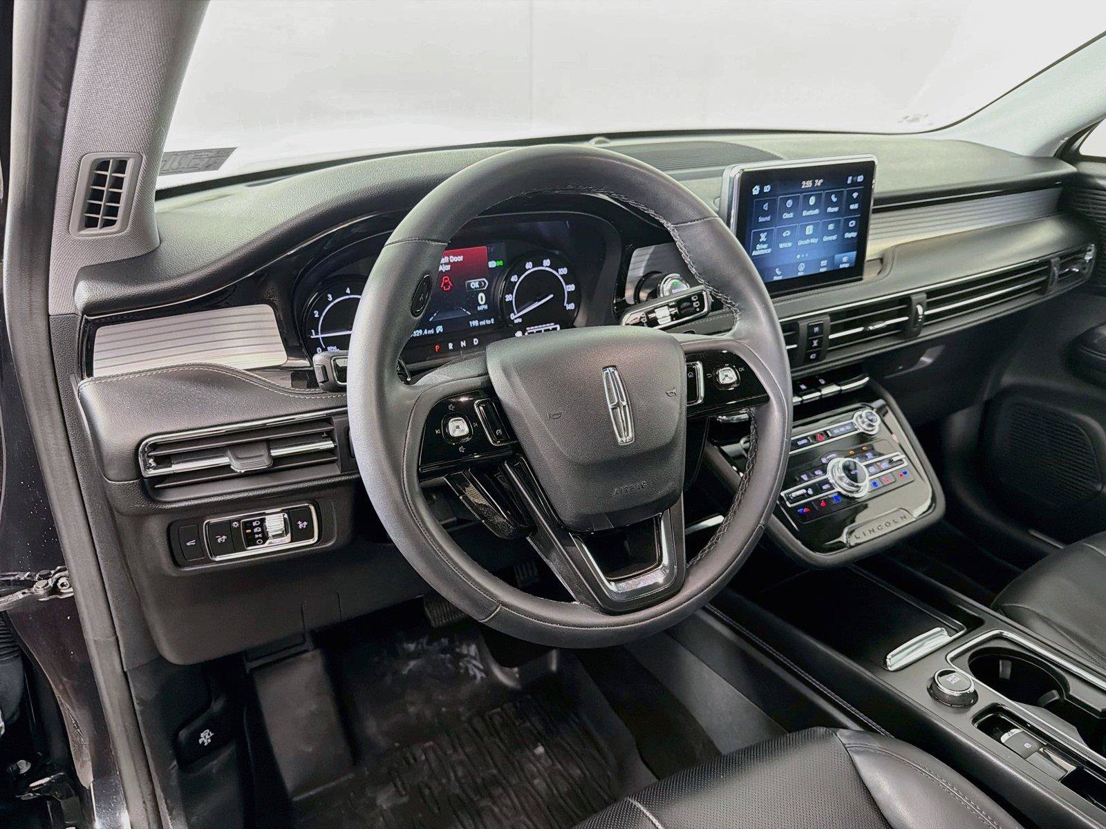 Used 2022 Lincoln Corsair AWD w/ Equipment Group 101A image 16