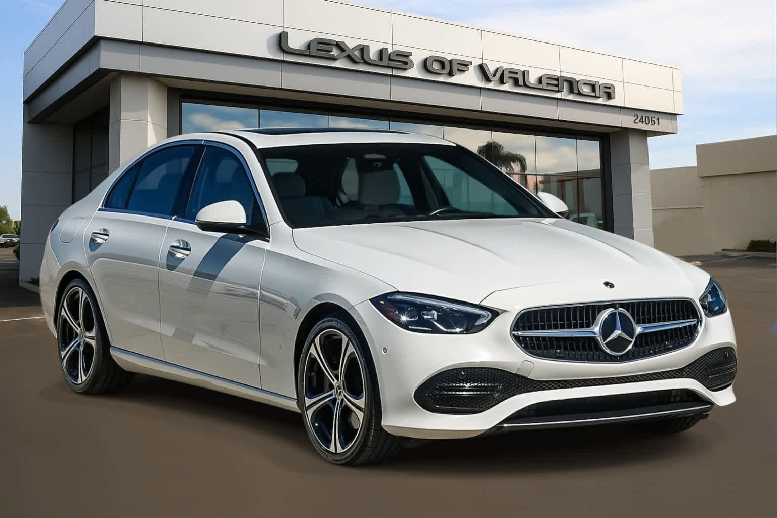 Used 2022 Mercedes-Benz C 300 Sedan image 5