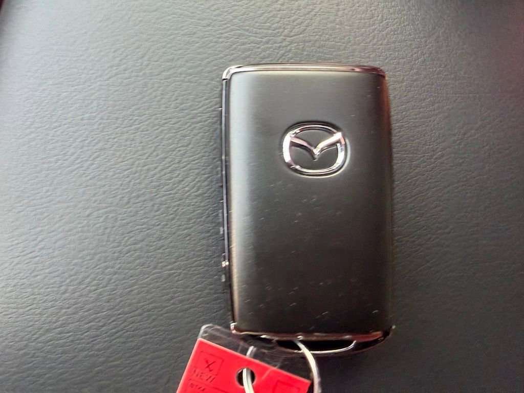 New 2025 MAZDA CX-5 Carbon Edition image 35