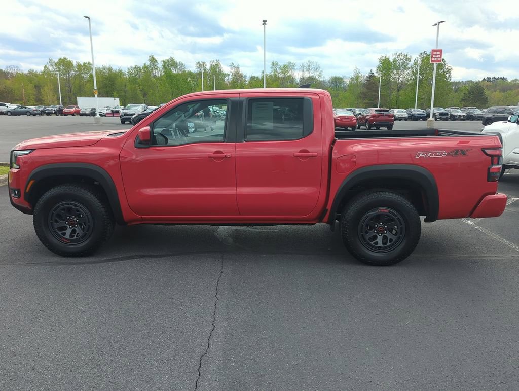 Used 2026 Nissan Frontier PRO-4X AWD/4WD image 5
