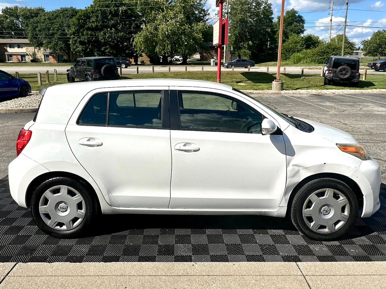 Used 2013 Scion xD image 15