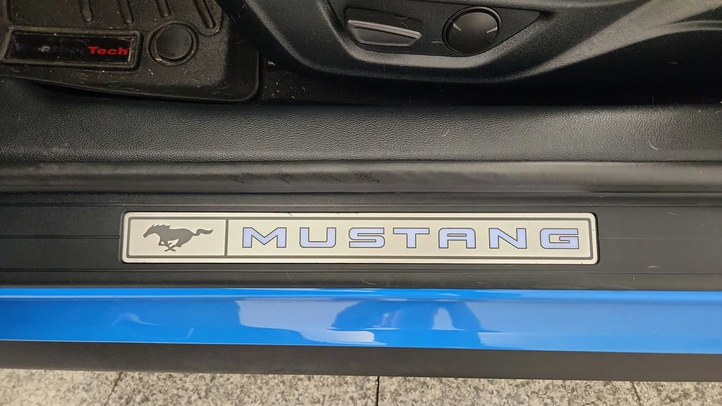 Used 2022 Ford Mustang GT Premium w/ GT Performance Package RWD image 39