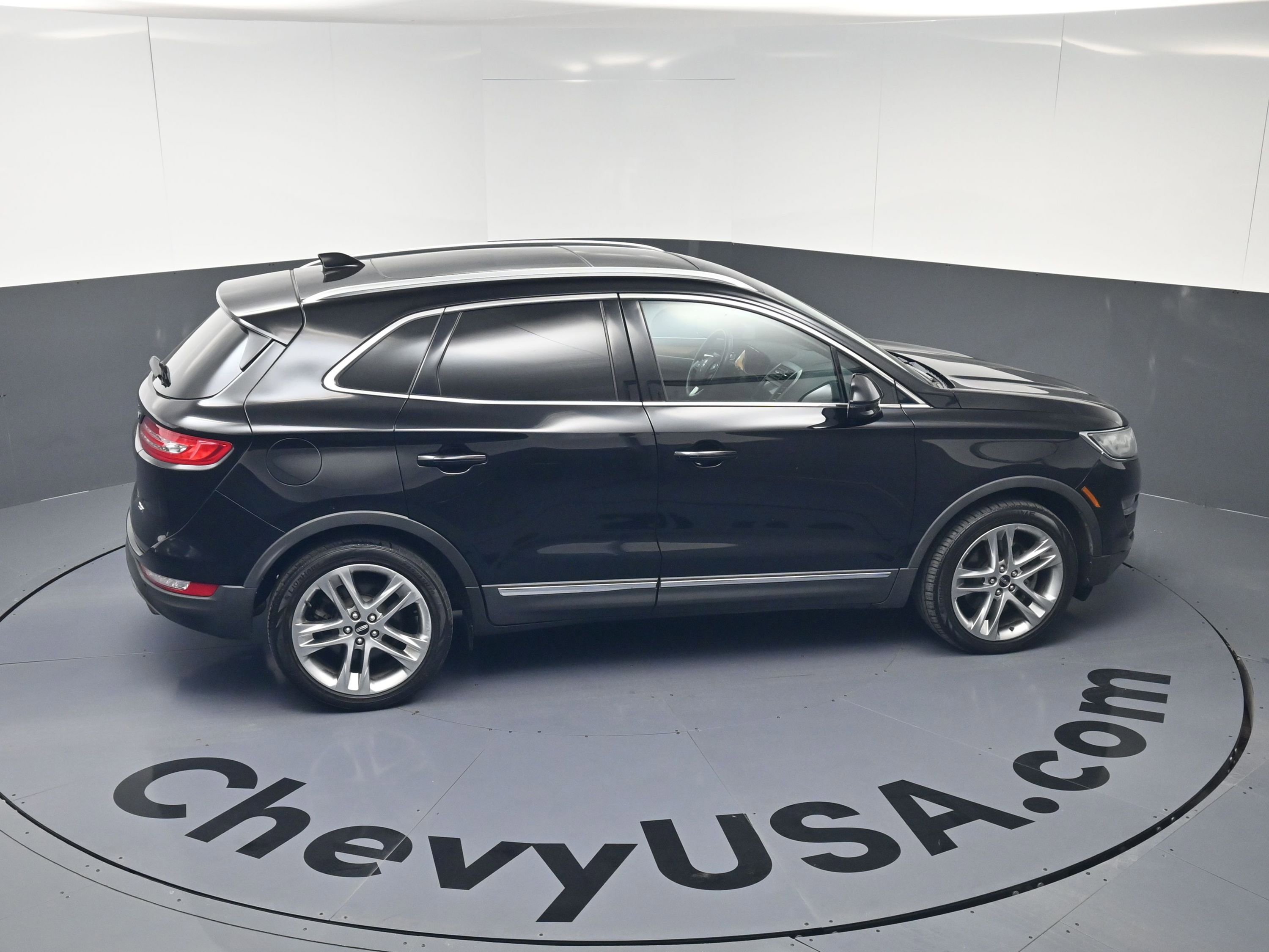 Used 2017 Lincoln MKC Reserve image 33