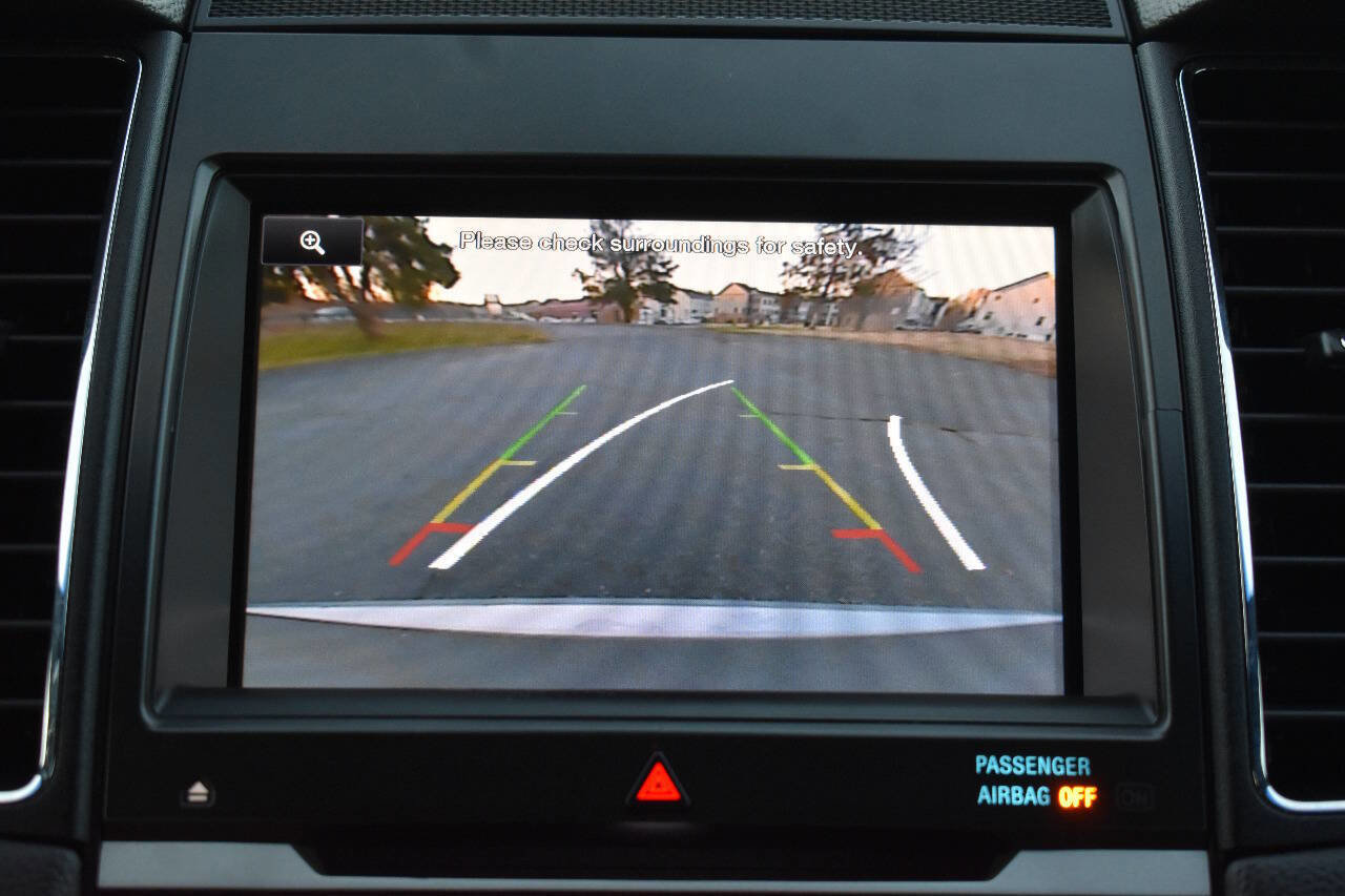 Used 2013 Ford Taurus SHO image 27