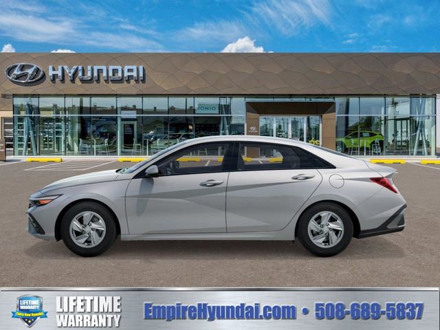 New 2026 Hyundai Elantra SE image 3