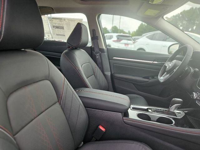New 2025 Nissan Altima 2.5 SR w/ SR Premium Package image 11
