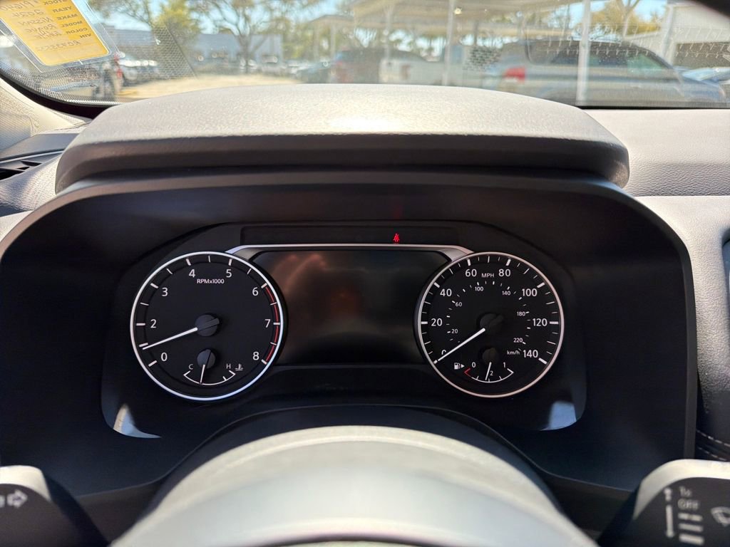 Used 2024 Nissan Rogue SV w/ SV Premium Package image 25